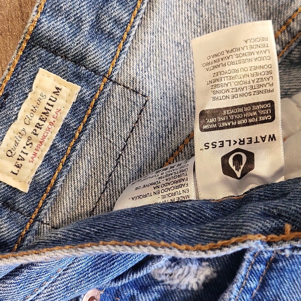 Levi's 501 Distressed Med Blue Wash Button Fly Distressed Straight Leg Jeans, 26 - Picture 6 of 12